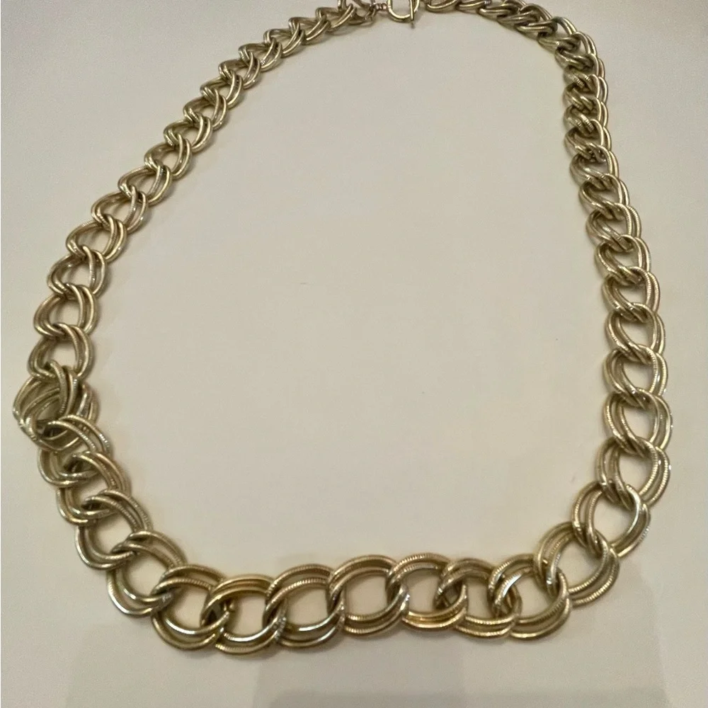 Elegant Gold Chain Necklace